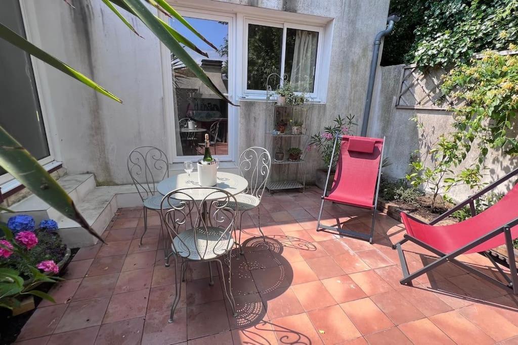 T2 Avec Terrasse Privee Apartment La Rochelle  Exterior photo